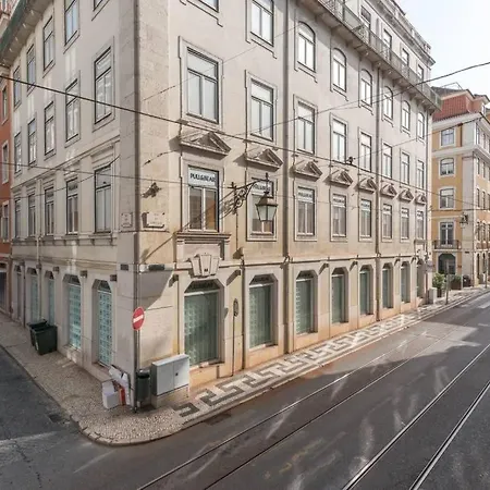 Apartment Amazing 2 Bedroom Apartment In Historical Baixa Lisbon